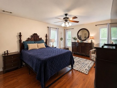 Come relax & take in the views at this custom-built 3-bedroom - photo 10