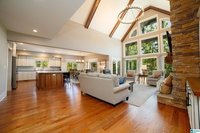 INCREDIBLE 6 BEDROOM, 6.5 BATH CUSTOM BUILT HOME ON THE SOUTH - photo 11