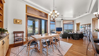 Welcome to life at Redlands Mesa, where luxury living meets - photo 11
