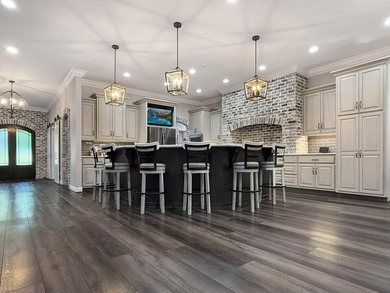 Custom-built, 1-owner masterpiece nestled on 4.5 ac in Pontotoc - photo 15