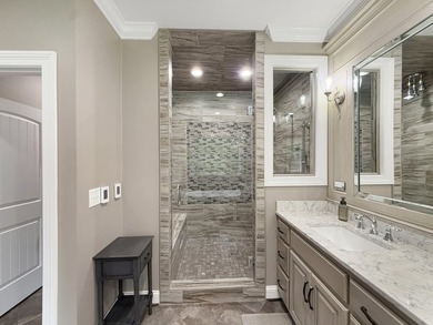 Custom-built, 1-owner masterpiece nestled on 4.5 ac in Pontotoc - photo 31