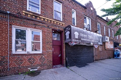Exceptional mixed-use investment opportunity situated on a prime - photo 2