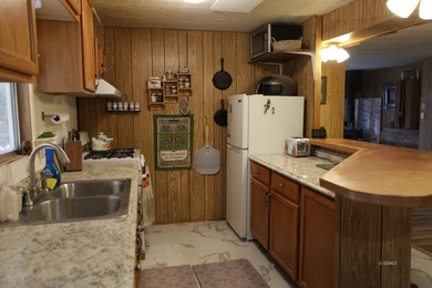 Welcome to country living at its finest! This charming 3-bedroom - photo 10