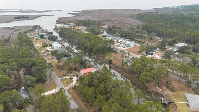 Approximately 1/2 Acre Interior Lot located in a waterfront - photo 4