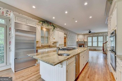 Welcome to this exceptional 6-bedroom, 6.5-bath 4 side brick - photo 15