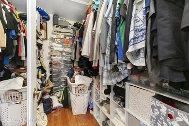 Motivated seller!! Welcome to this beautiful 4-bedroom, 2-bath - photo 22