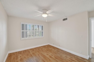 Enjoy comfortable, quiet living in this spacious 3-bedroom - photo 24