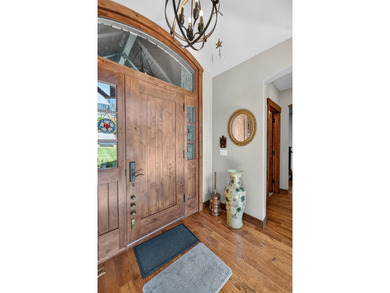 Stunning 4,700sqft custom Craftsman home on a prime .58-acre lot - photo 5