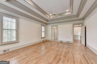 Welcome to this exceptional 6-bedroom, 6.5-bath 4 side brick - photo 26