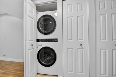 Enjoy comfortable, quiet living in this spacious 3-bedroom - photo 26