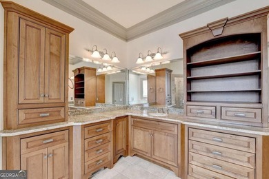 Welcome to this exceptional 6-bedroom, 6.5-bath 4 side brick - photo 29