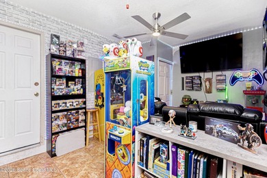 Motivated seller!! Welcome to this beautiful 4-bedroom, 2-bath - photo 30