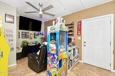 Motivated seller!! Welcome to this beautiful 4-bedroom, 2-bath - photo 31