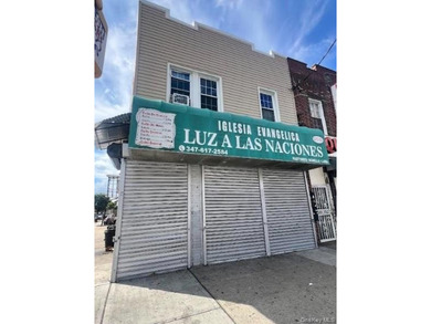 Beautiful Multi Dwelling Excellent Location, Public - photo 1