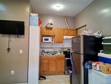 Beautiful Multi Dwelling Excellent Location, Public - photo 6