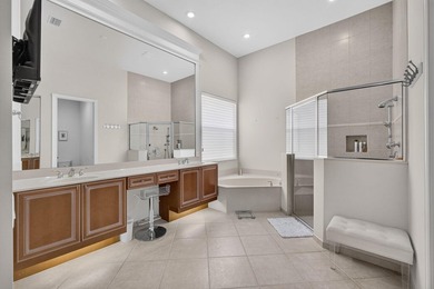 Welcome to this stunning waterfront & single-story residence in - photo 27