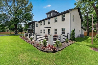 Luxury estate living meets executive convenience in this fully - photo 41