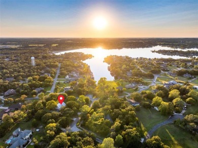 Lake Home For Sale in Lake Kiowa, Texas