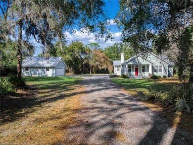 Lake Huntley Home For Sale in Lake Placid Florida