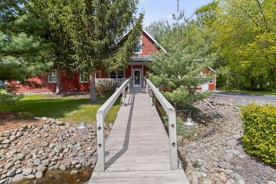 Magnificent 4-BD 3-BA 3,768-sq-ft cedar home, designed & - photo 3