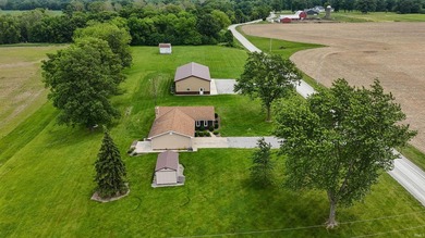 Nestled on 4.71 acres in desirable East Allen County, this - photo 4