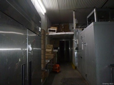 Perfect owner user industrial building currently utilized for - photo 12