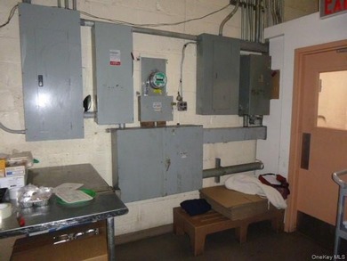 Perfect owner user industrial building currently utilized for - photo 17