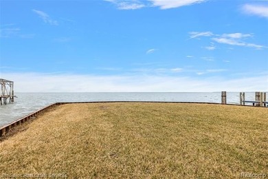 An exceptional opportunity to create a custom waterfront estate - photo 10