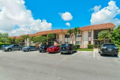 Lake Condo For Sale in Weston, Florida