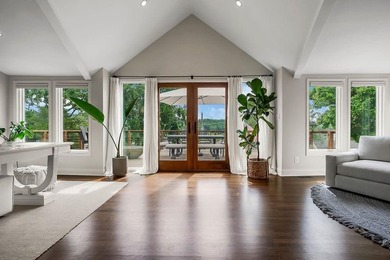 Welcome home to this incredible lake retreat in Lake Quivira! - photo 15