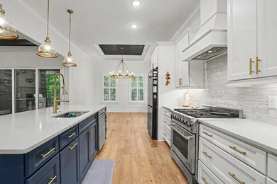 This stunning custom built 6 bed 4.5 bath home in the sought - photo 21