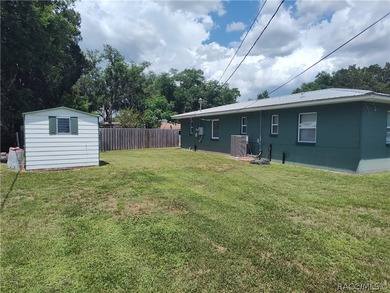 Charming home in Inglis, Fl. Discover this cozy 3-bedroom - photo 22