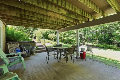 Welcome home to this beautifully maintained charming residence - photo 23