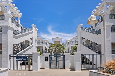 First time on the market in 32 years. The premiere, end unit - photo 4