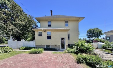 Nestled in right off of the desirable Gulf Street, this charming - photo 26