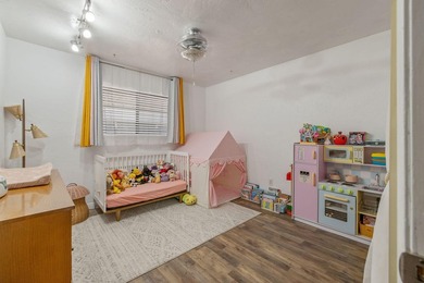 700 W Pine is Exeter's most sought-after addresses. This - photo 27