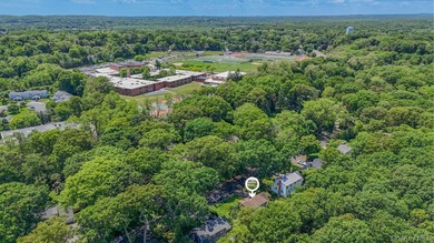 Welcome home to this beautifully maintained charming residence - photo 28