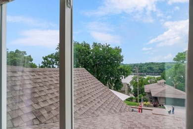 Welcome home to this incredible lake retreat in Lake Quivira! - photo 31