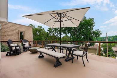 Welcome home to this incredible lake retreat in Lake Quivira! - photo 37