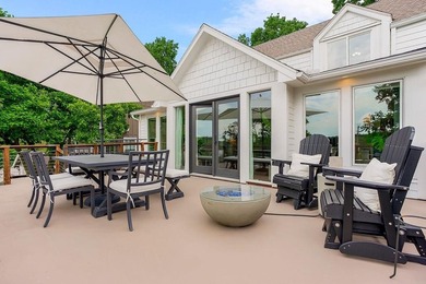 Welcome home to this incredible lake retreat in Lake Quivira! - photo 38