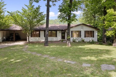 Lake Home Sale Pending in Florence, Alabama