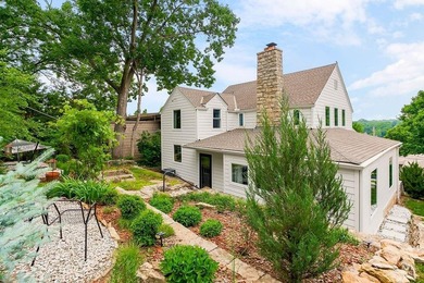 Welcome home to this incredible lake retreat in Lake Quivira! - photo 43