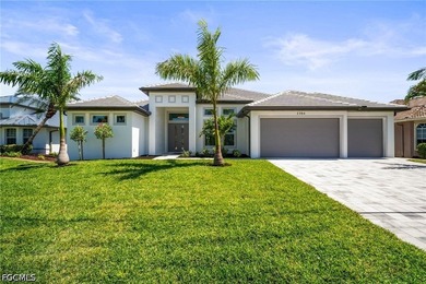 Welcome to this brand-new, modern Gulf Access Home, perfectly - photo 1