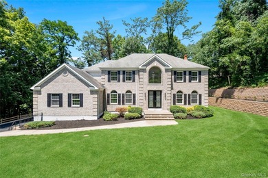Welcome to this magnificent brick-faced Post Modern masterpiece - photo 1