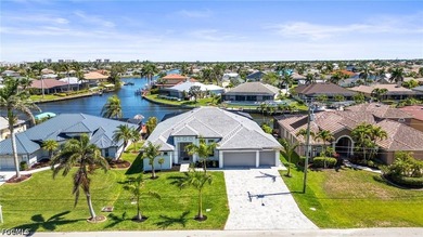 Welcome to this brand-new, modern Gulf Access Home, perfectly - photo 3