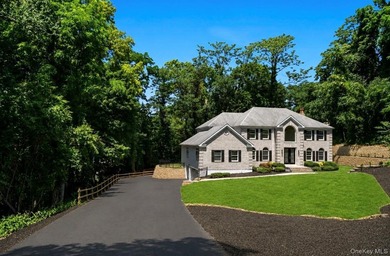 Welcome to this magnificent brick-faced Post Modern masterpiece - photo 3