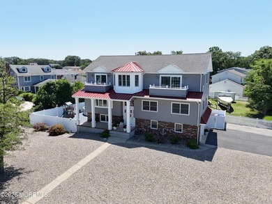 Welcome to this stunning 6-bedroom, 3-bath home in the highly - photo 3