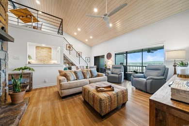 Discover the perfect blend of modern luxury and relaxed lakeside - photo 3