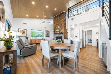 Discover the perfect blend of modern luxury and relaxed lakeside - photo 10