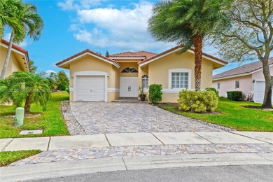 (private lake, pond, creek) Home For Sale in Tamarac Florida